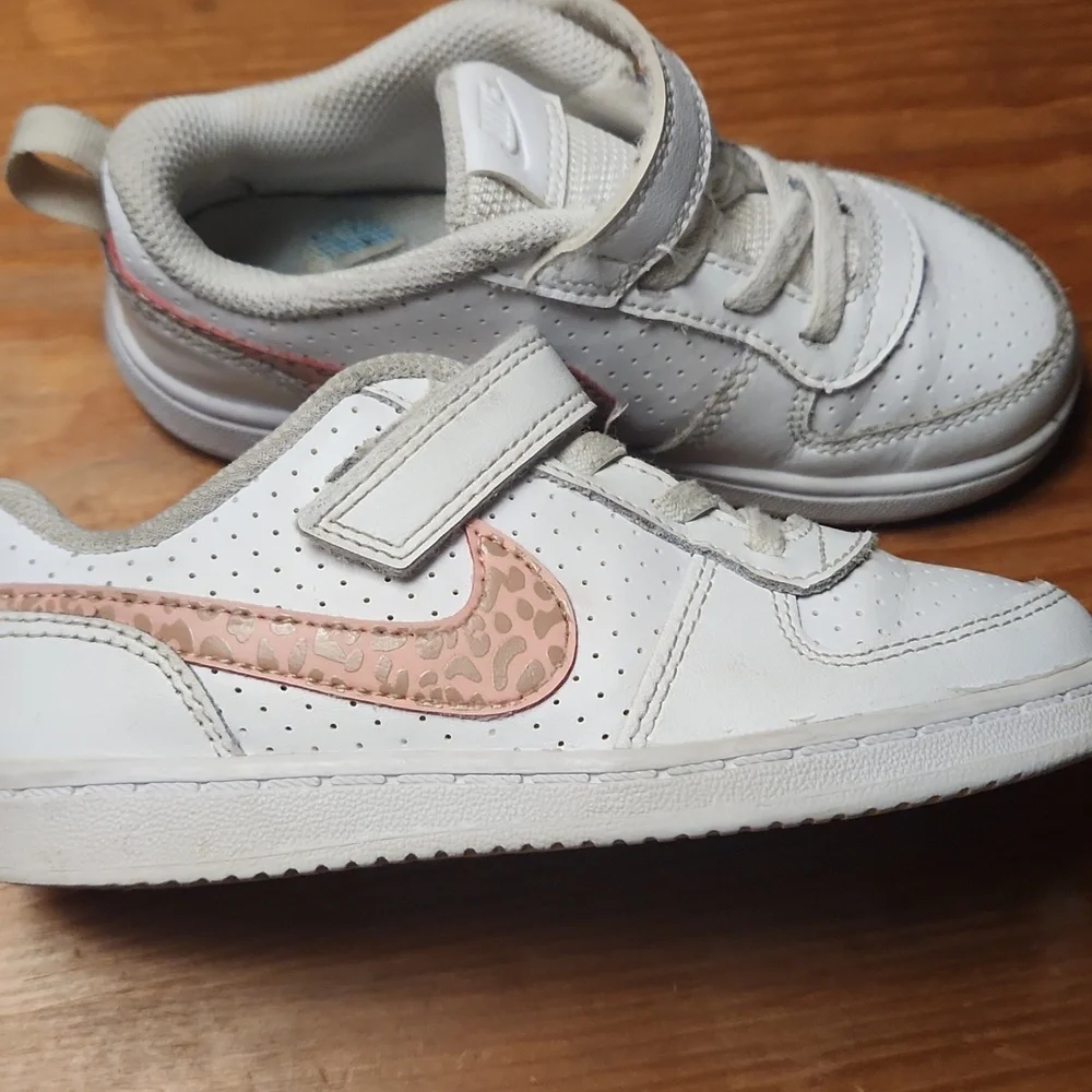 Nike Kids White With Pink Leopard Print Swoosh Sneakers Size 10 Child
